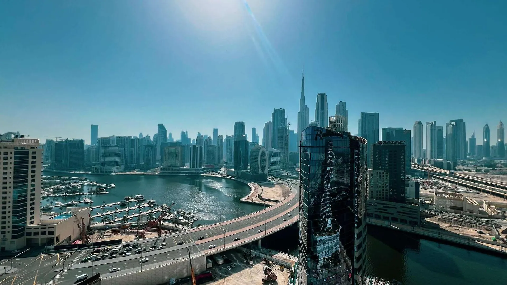 Urban 1Br City View In The Bay Business Bay Dubaj 0*,
